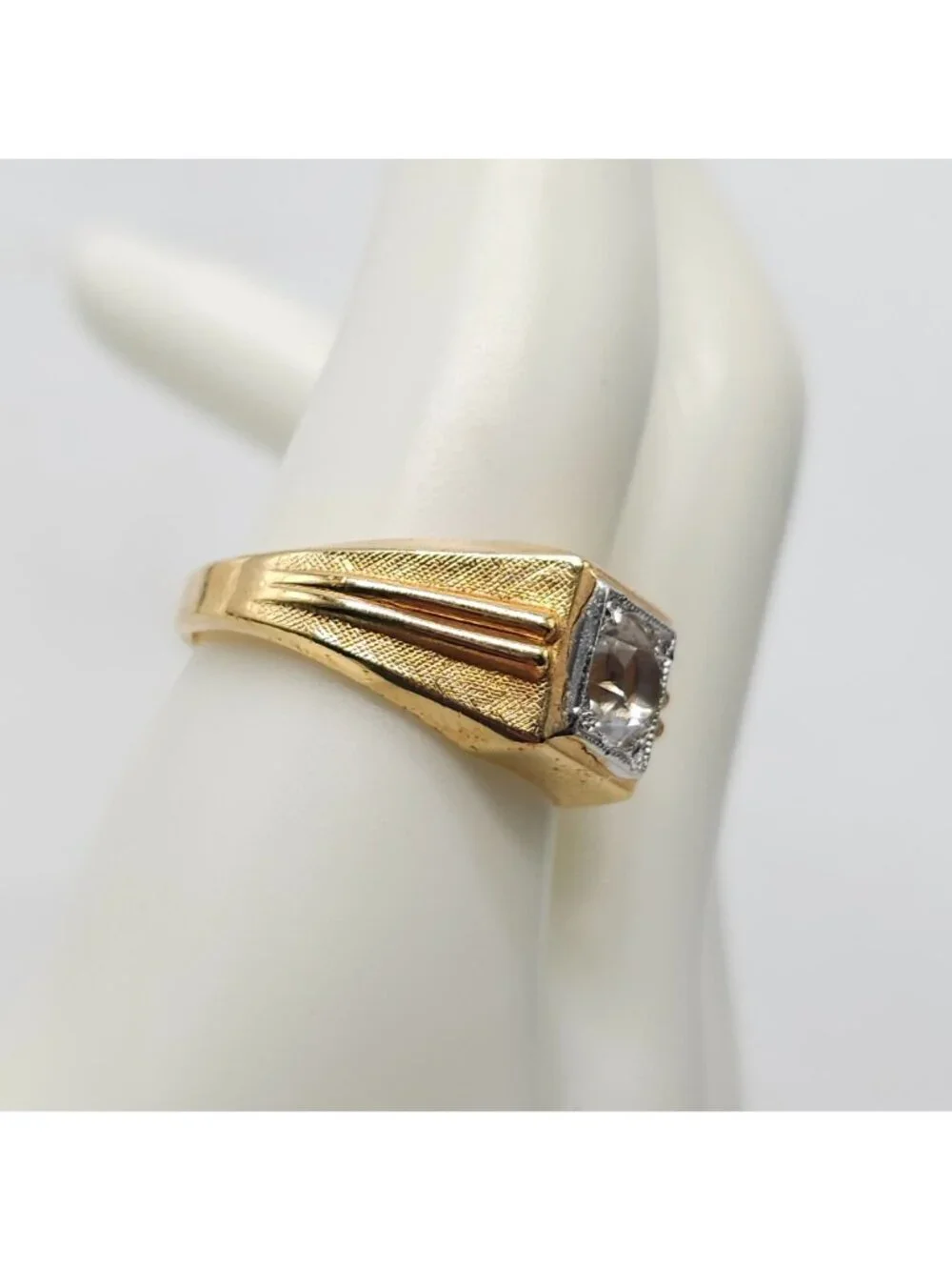 Vintage Karatclad Mens Ring With Clear Stone 18K HGE Marked Size 10.5 Textured